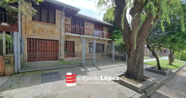 Casas, chalets en Venta — Geronimo Rejon 3847