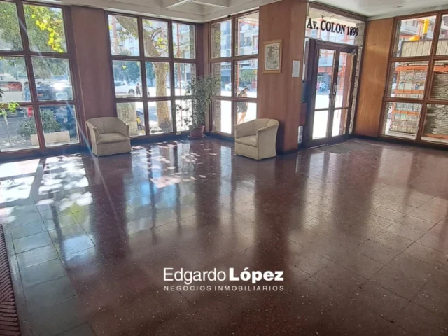 Departamentos, pisos y semipisos en Venta — Av. Colón 1869