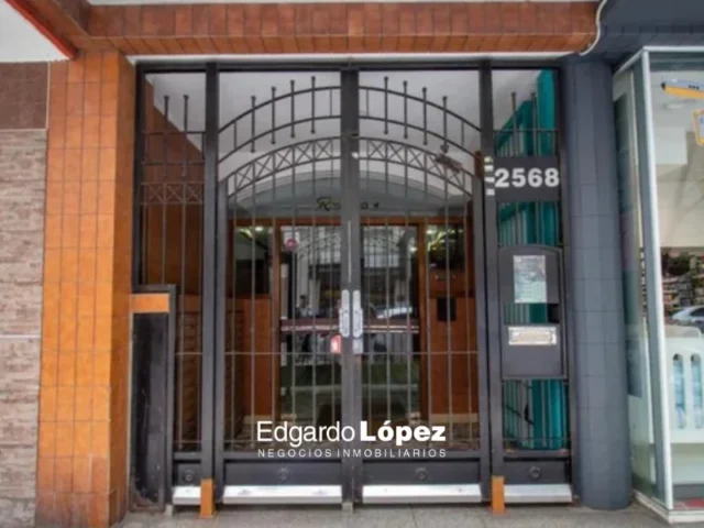 Departamentos, pisos y semipisos en Venta — Moreno 2568