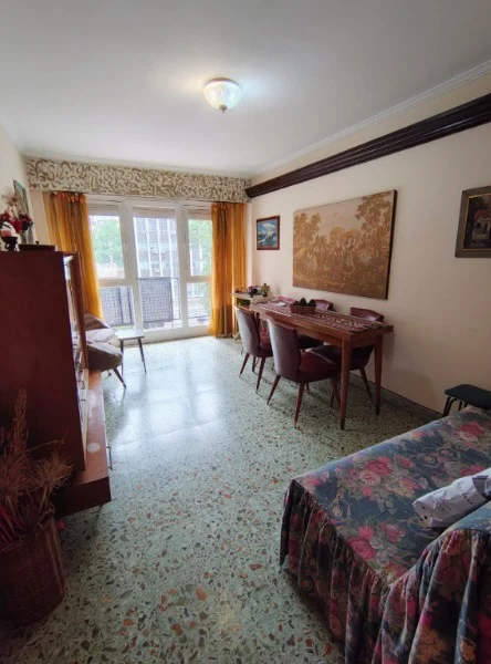Departamentos, pisos y semipisos en Venta — Tucumán 2370