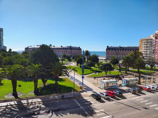 Departamentos, pisos y semipisos en Venta — Av. Colón 2002