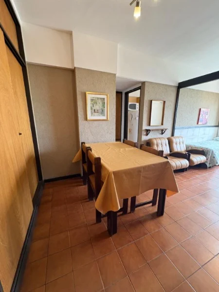 Departamentos, pisos y semipisos en Venta — Buenos Aires 2452