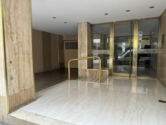 Departamentos, pisos y semipisos en Venta — Lamadrid 2526