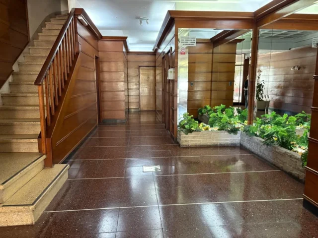 Departamentos, pisos y semipisos en Alquiler — Arenales 2172