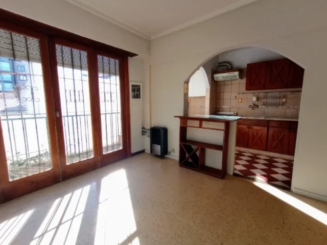Departamentos, pisos y semipisos en Alquiler — La Rioja 3147