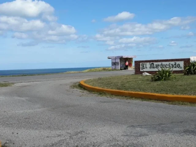 Lotes y terrenos en Venta — C. 30