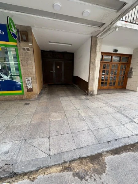 Cocheras y garages en Venta — Entre Ríos 2200