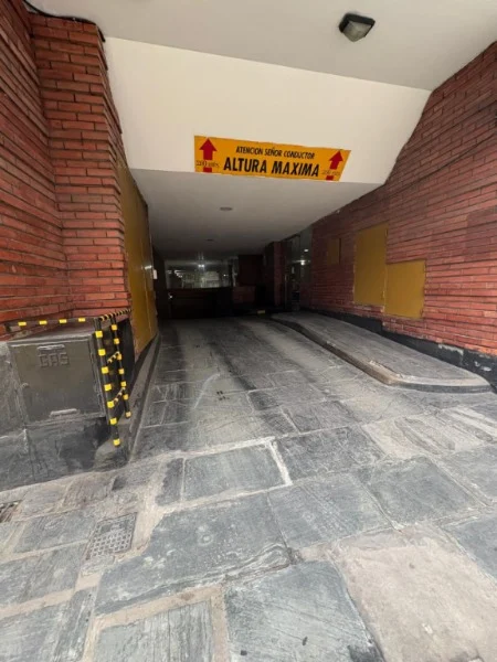 Cocheras y garages en Venta — Buenos Aires 2452