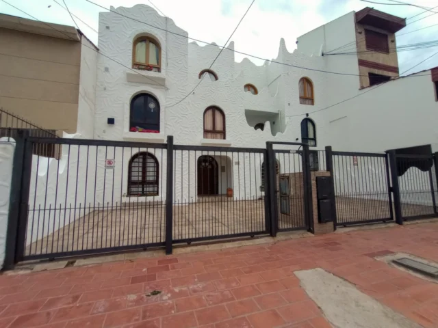 Departamentos, pisos y semipisos en Alquiler Temporario — Lopez de Gomara 4042
