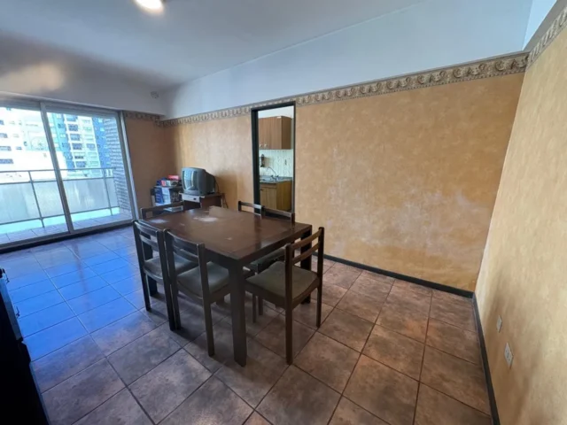 Departamentos, pisos y semipisos en Venta — Buenos Aires 2452