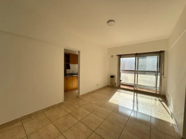 Departamentos, pisos y semipisos en Alquiler — Buenos Aires 2452
