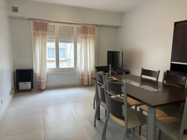 Departamentos, pisos y semipisos en Alquiler — Garay 2853