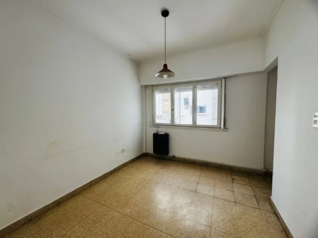Departamentos, pisos y semipisos en Venta — BOLIVAR 3000