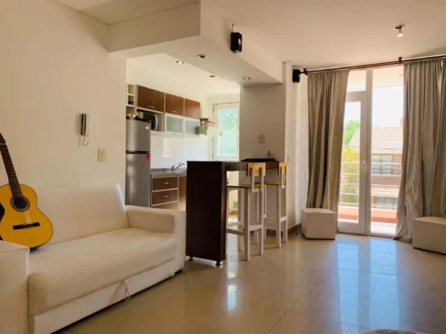 Departamentos, pisos y semipisos en Venta — BELGRANO 3700