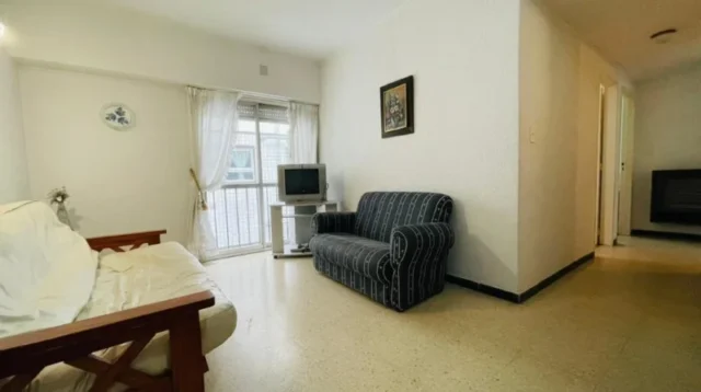 Departamentos, pisos y semipisos en Venta — AV COLON 2500