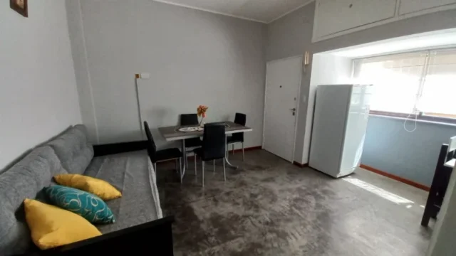 Departamentos, pisos y semipisos en Venta — RAWSON 2000