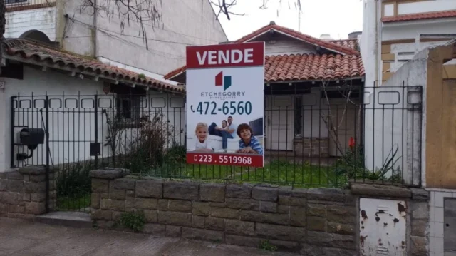 Casas, chalets en Venta — ALBERTI 3300