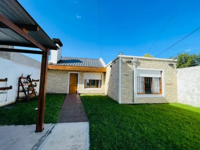 Casas, chalets en Venta — ORTIZ DE ZARATE 9300