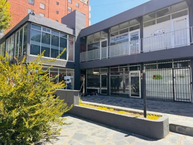 Locales en Venta — ALVARADO 3000