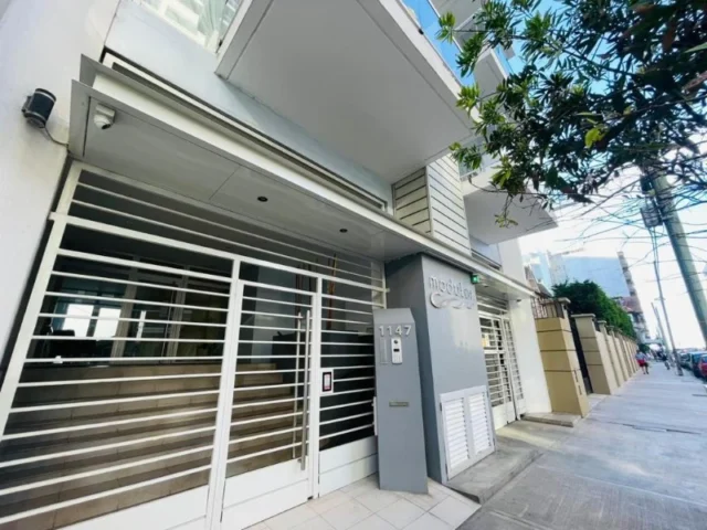 Departamentos, pisos y semipisos en Venta — HIPOLITO YRIGOYEN 1100