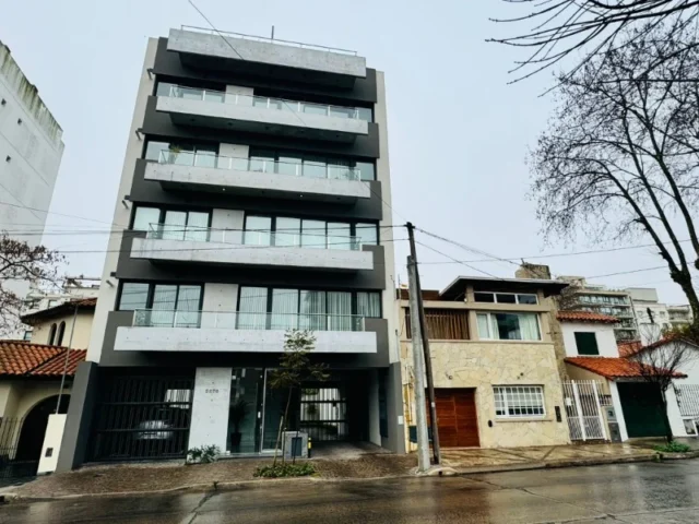 Departamentos, pisos y semipisos en Venta — LAS HERAS 3200