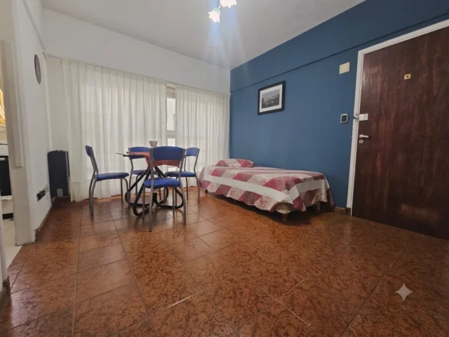 Departamentos, pisos y semipisos en Venta — RIVADAVIA 2800