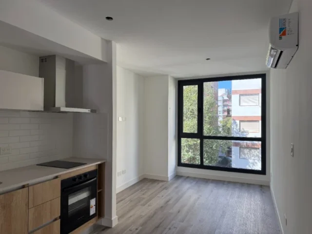 Departamentos, pisos y semipisos en Venta — Corrientes 2550