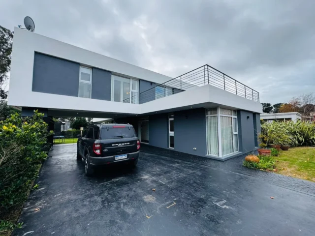 Casas, chalets en Venta — av jorge newbery