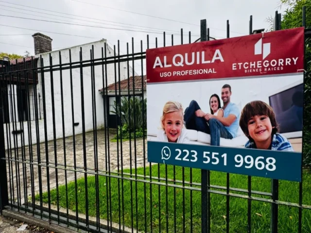 Casas, chalets en Alquiler — ALVARADO 1100