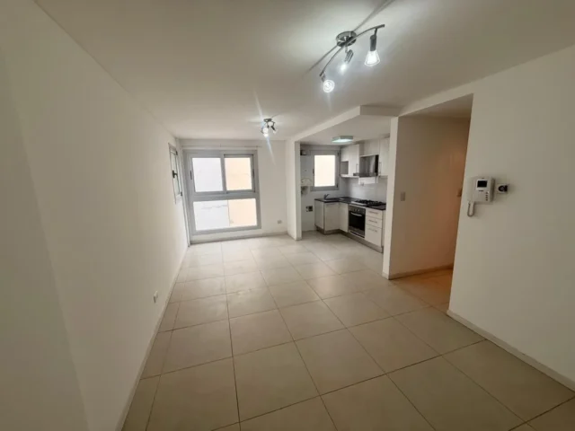 Departamentos, pisos y semipisos en Alquiler — CORDOBA 2000