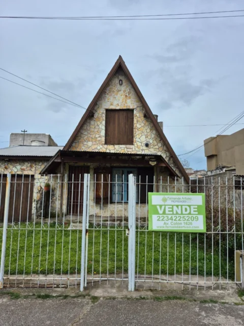 Casas, chalets en Venta — Uruguay 3400