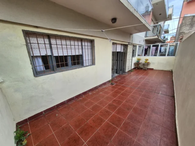 Departamentos, pisos y semipisos en Alquiler — García Lorca 200