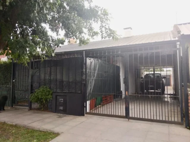 Casas, chalets en Venta — Tripulantes del Fournier y Cerrito