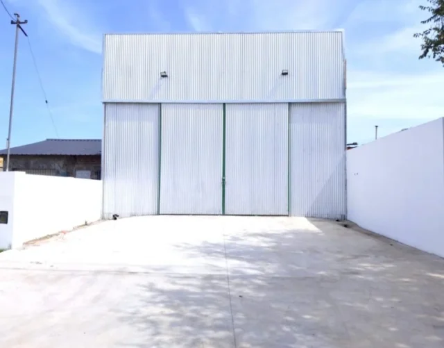 Galpones en Venta — Azopardo y Cerrito