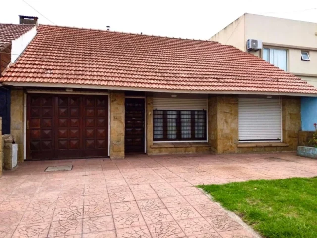 Casas, chalets en Venta — Soler y Acha