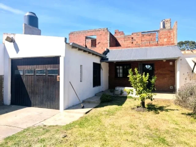 Casas, chalets en Venta — Mario Bravo y Edison