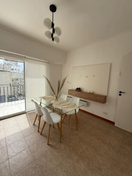 Departamentos, pisos y semipisos en Venta — Entre Ríos 1962