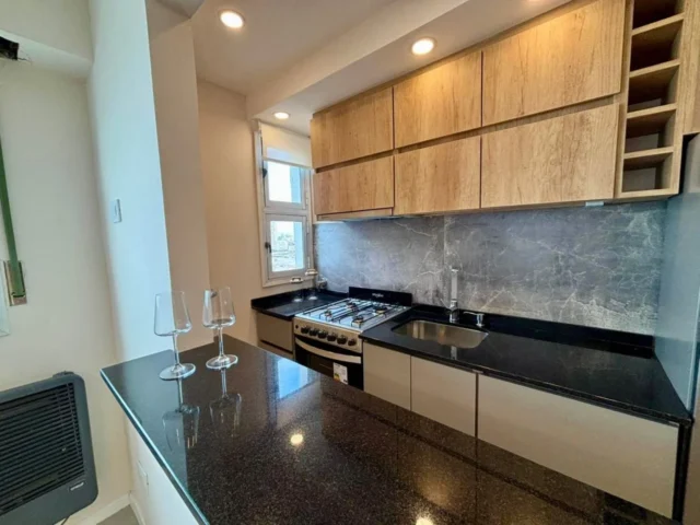 Departamentos, pisos y semipisos en Venta — Av. Luro 2237