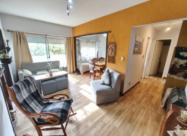 Departamentos, pisos y semipisos en Venta — Bernardo de Irigoyen 4960