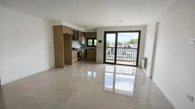 Departamentos, pisos y semipisos en Venta — San Juan 633