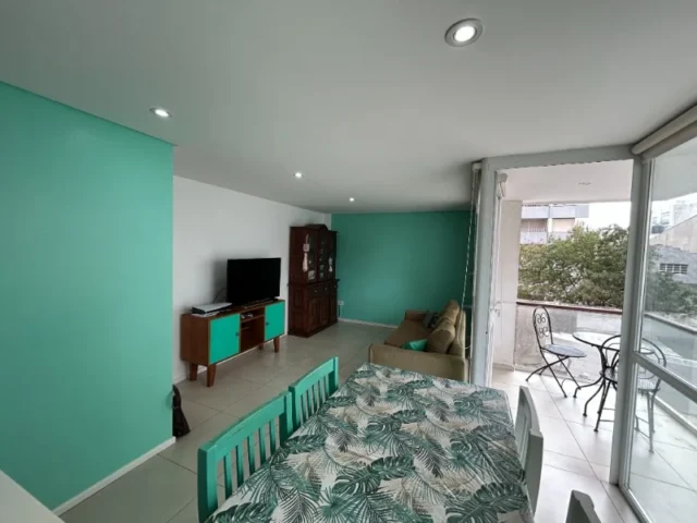 Departamentos, pisos y semipisos en Venta — Libertad 3379