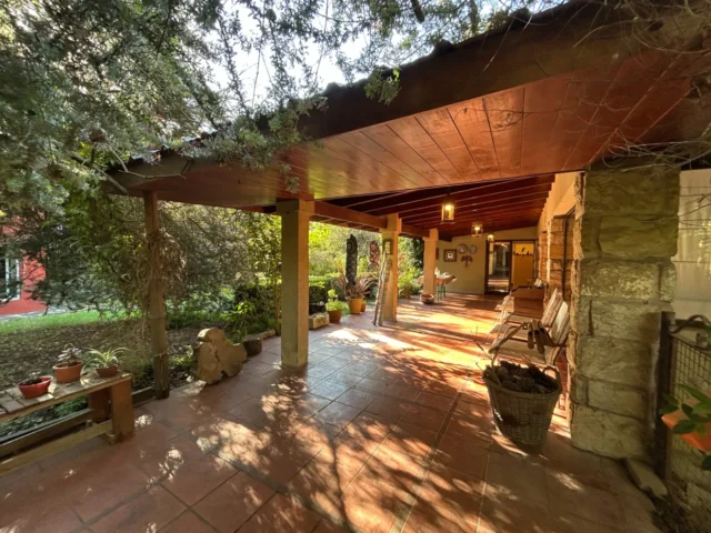 Casas, chalets en Venta — Av. San Martín y