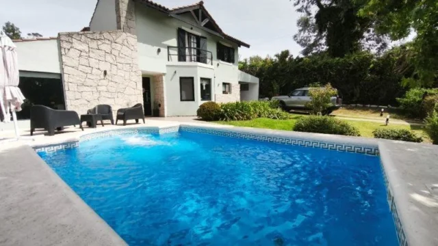 Casas, chalets en Venta — C. Isidoro 159