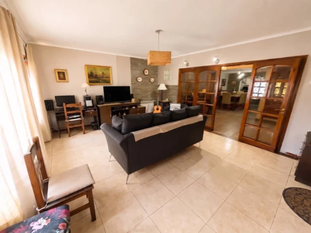 Casas, chalets en Venta — Sagastizabal 5000