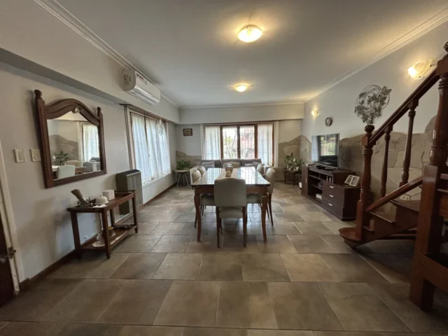Casas, chalets en Venta — Alvear 4563