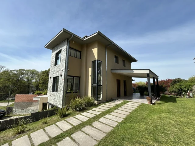 Casas, chalets en Venta — LUIS 11
