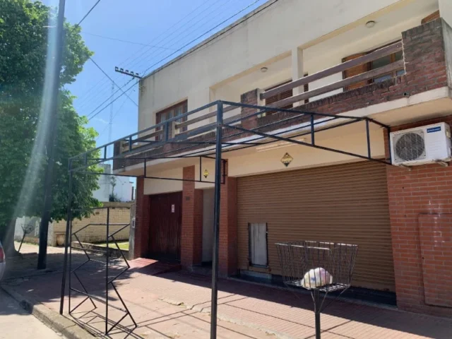 Casas, chalets en Venta — Av. 31 670