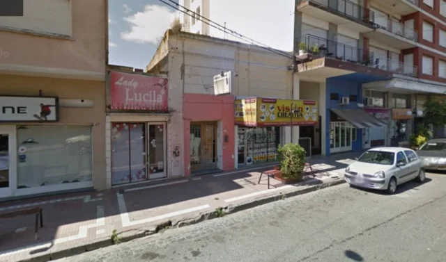 Lotes y terrenos en Venta — C. 19 627