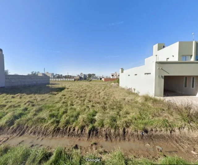 Lotes y terrenos en Venta — C. 52 864