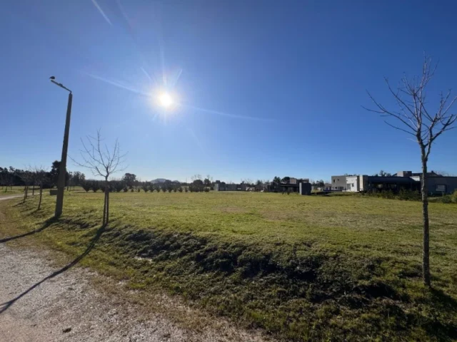 Lotes y terrenos en Venta — Calle 48